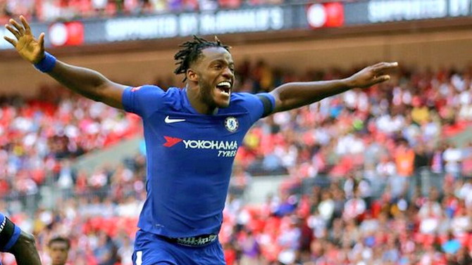 FIFA 18 : Michy Batshuayi tacle énergiquement EA Sports sur Twitter