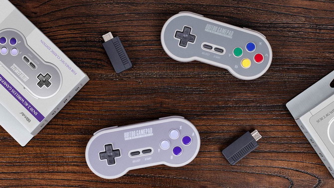 Super NES Mini : 8Bitdo annonce des manettes sans fil pour la console rétro