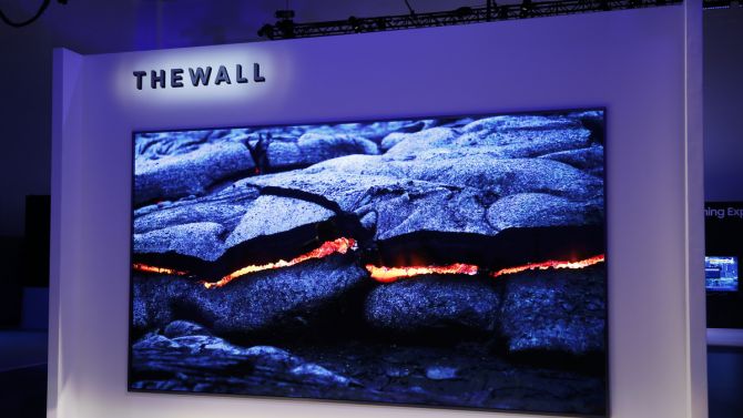 CES 2018 : Samsung dévoile The Wall, une TV 4K gigantesque de 146 pouces