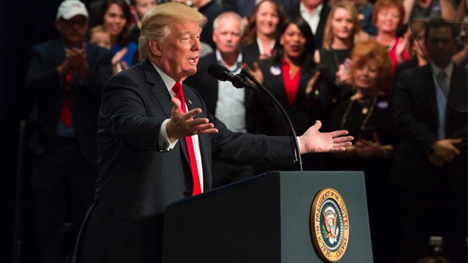 Parkland : Trump tiendra bien une réunion avec l'ESA cette semaine