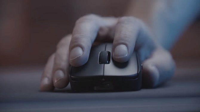 TEST de la souris gaming sans fil Logitech PRO