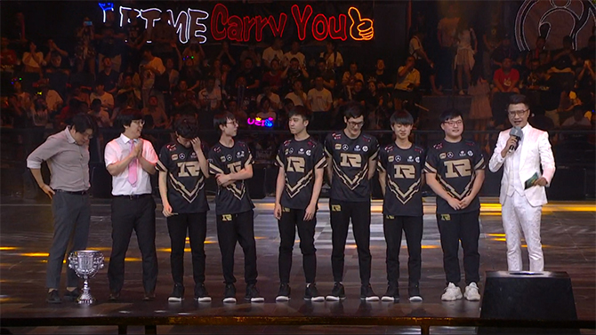 League of Legends : RNG a une chance de remporter toutes les compétitions de l'année