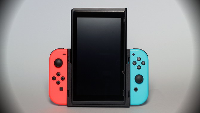 Nintendo Switch : Le grip pour les jeux verticaux se précommande