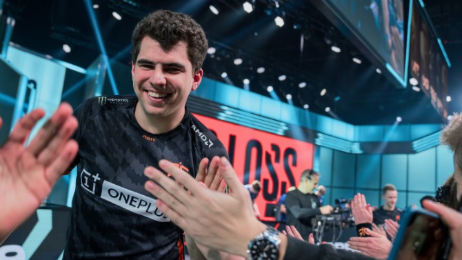 League of Legends : Fnatic remonte et remporte ses deux matchs en LEC