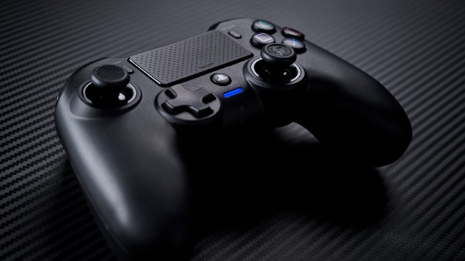 TEST du pad nacon asymetric wireless : L'alternative gagnante au DualShock 4