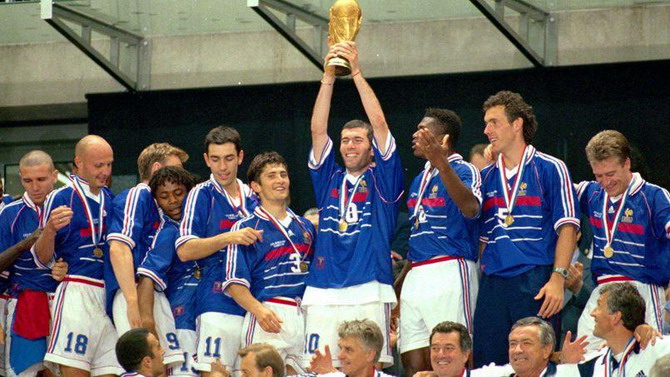FIFA 20 : Un champion du monde 98 sur la jaquette Édition Ultimate et parmi les Icônes FUT