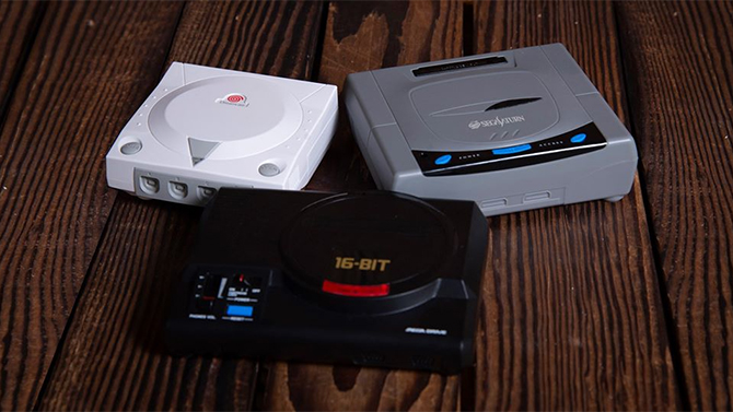 Dreamcast, Mega Drive et Saturn transformées en chargeurs pour smartphones, infos et images