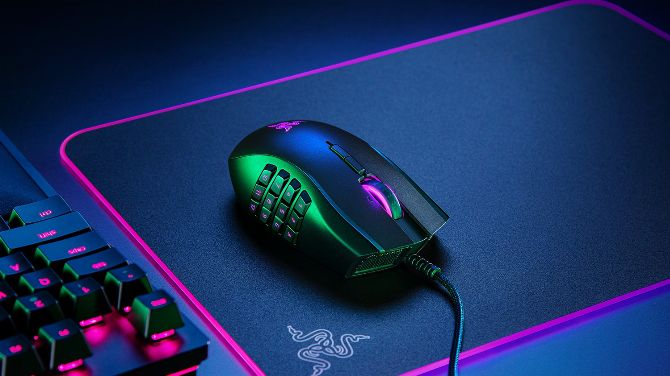 TEST de la Razer Naga Left-handed Edition : Enfin une souris gaming pour les gauchers