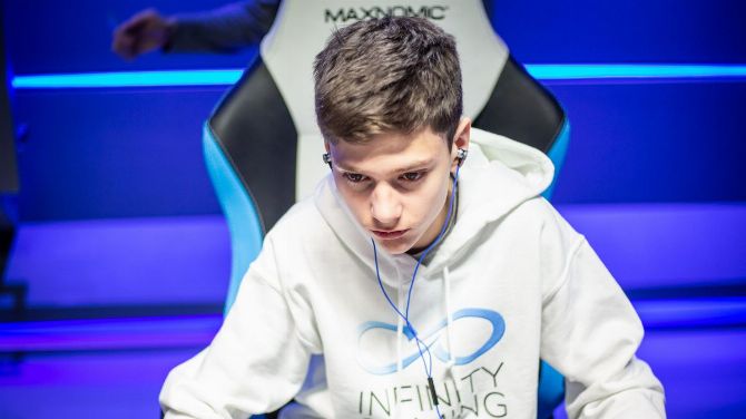StarCraft II : À 18 ans, le français Clem remporte son premier titre majeur d'Europe