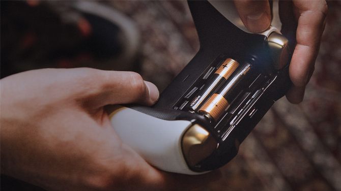 Xbox : Pourquoi les manettes fonctionnent-elles toujours à piles ? Duracell répond