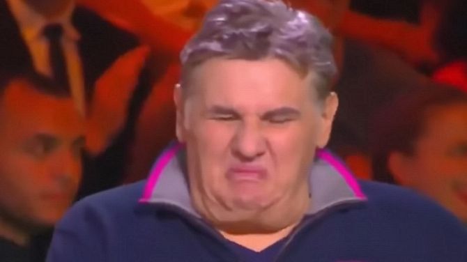 FIFA : EA Sports met fin à sa collaboration avec Pierre Ménès (MAJ)