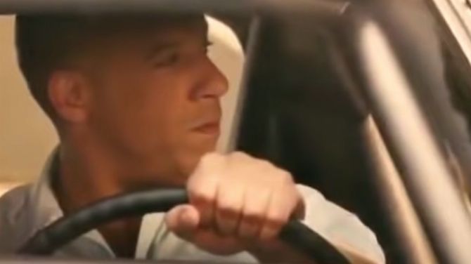 L'image du jour : L'art d'humilier un adversaire trop agressif dans un jeu de course