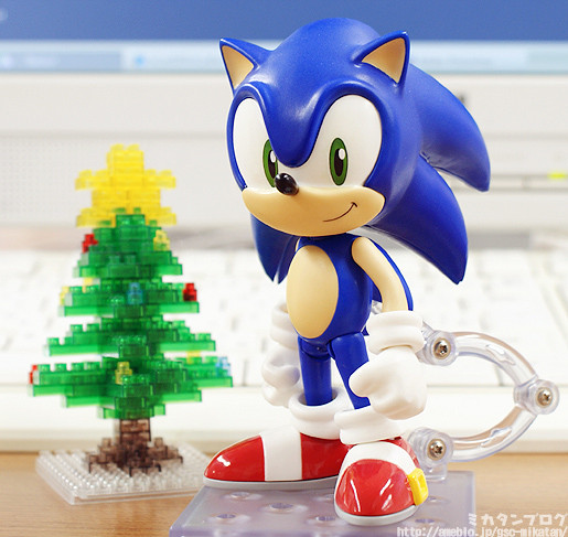 Petit papa Noel, n'oublie pas mon herisson prefere !