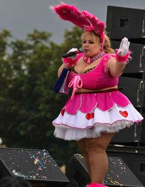 Neo, suis le lapin blanc... Et fuis le lapin rose !