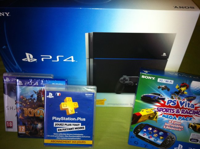 PS4 + PS Vita reçu ! Merci Sony France et Gameblog !