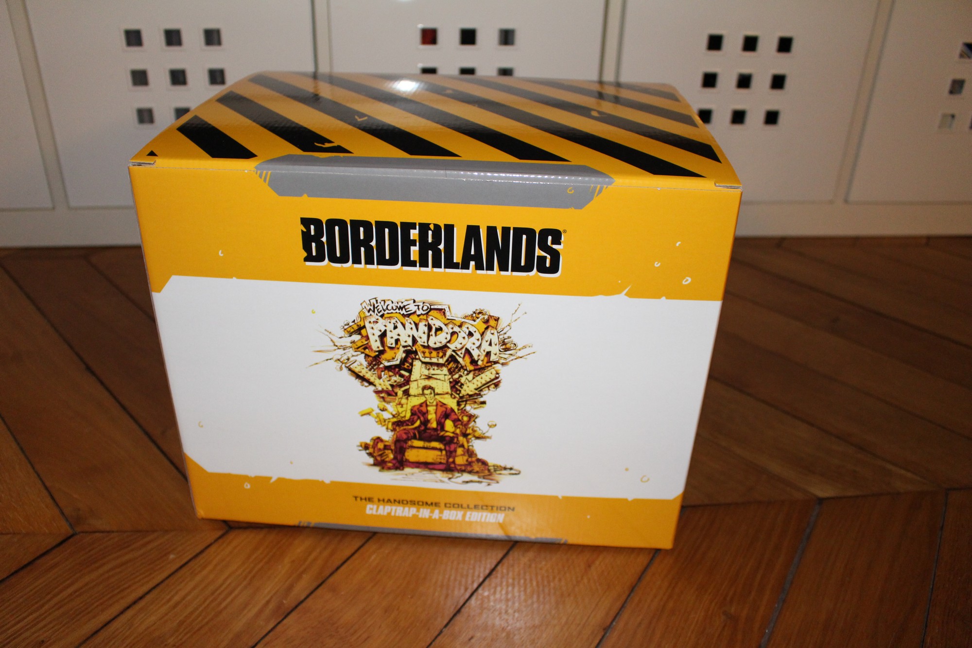 Unboxing Borderlands : The Handsome Collection Claptrap limited edition.