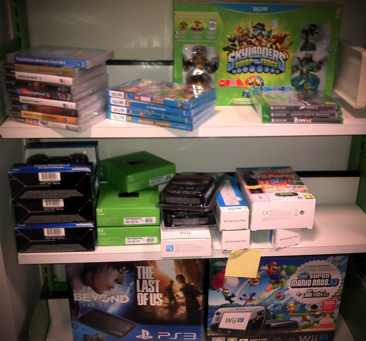 MERRY X-MAS BITCHIES !