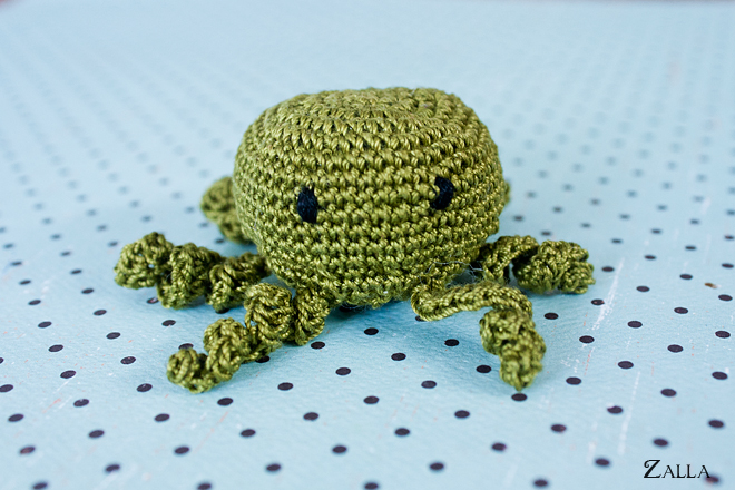 Je vous présente Henry.