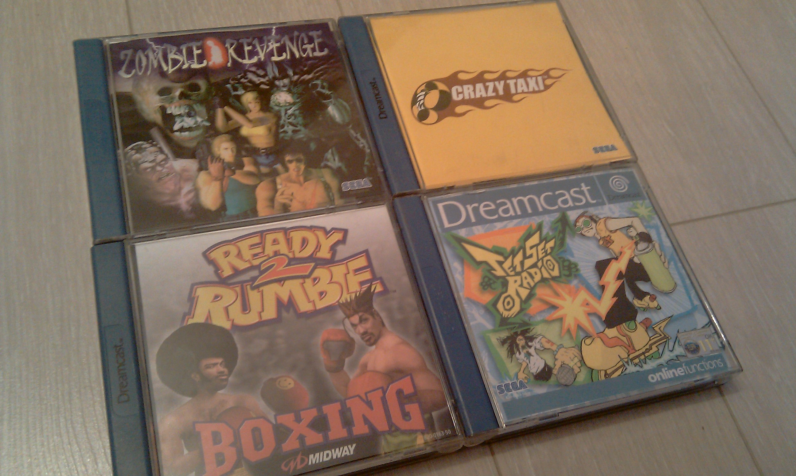 [ACHAT] 4 jeu Dreamcast : Jet set Radio / Crazi Taxi / Zombie Revenge / Ready 2 Rumble