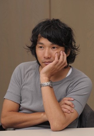 Je me tiens comme lui en ce moment...