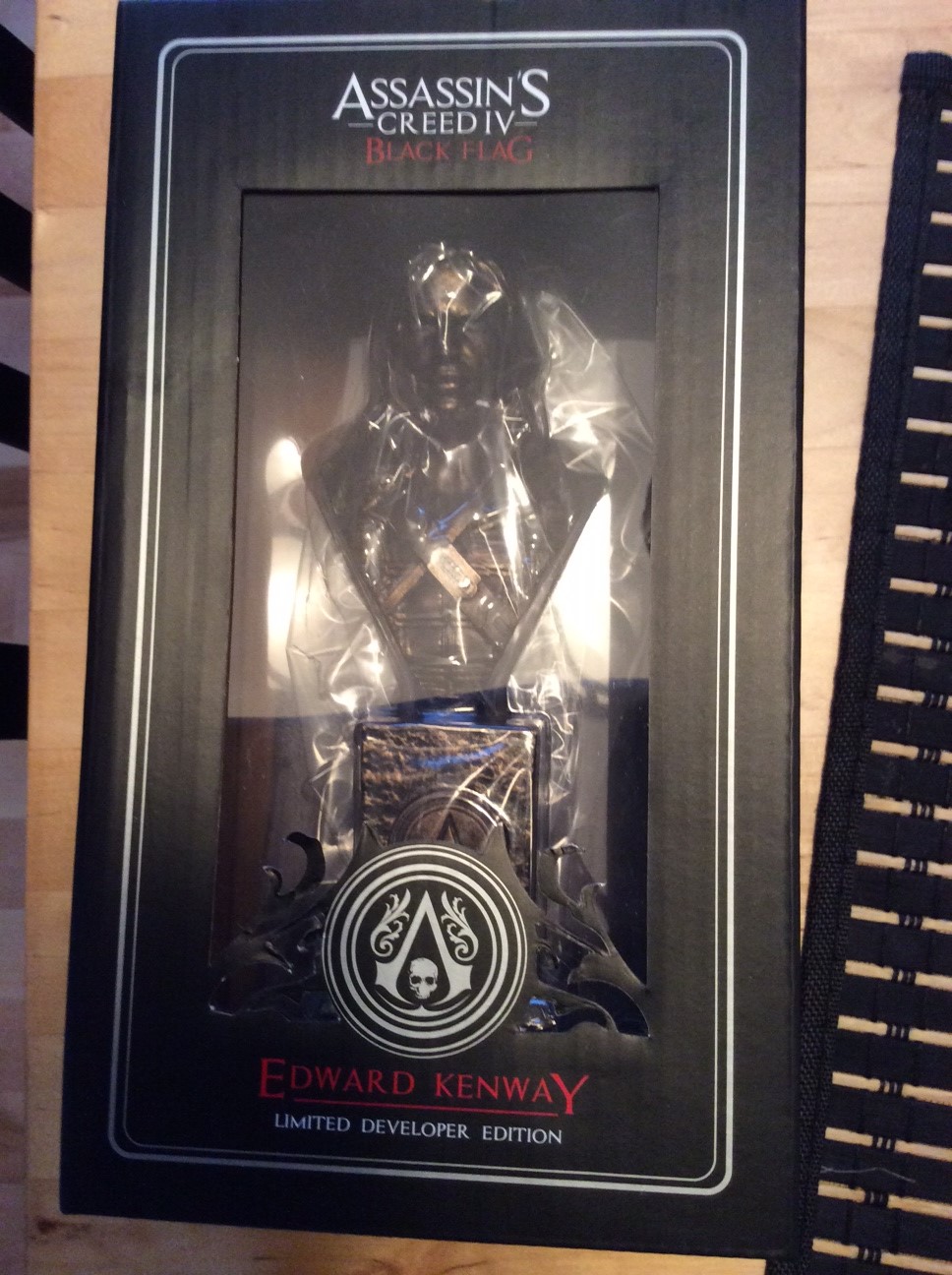 Assassin's 4: Black flag - statuette inédite - limited developer edition