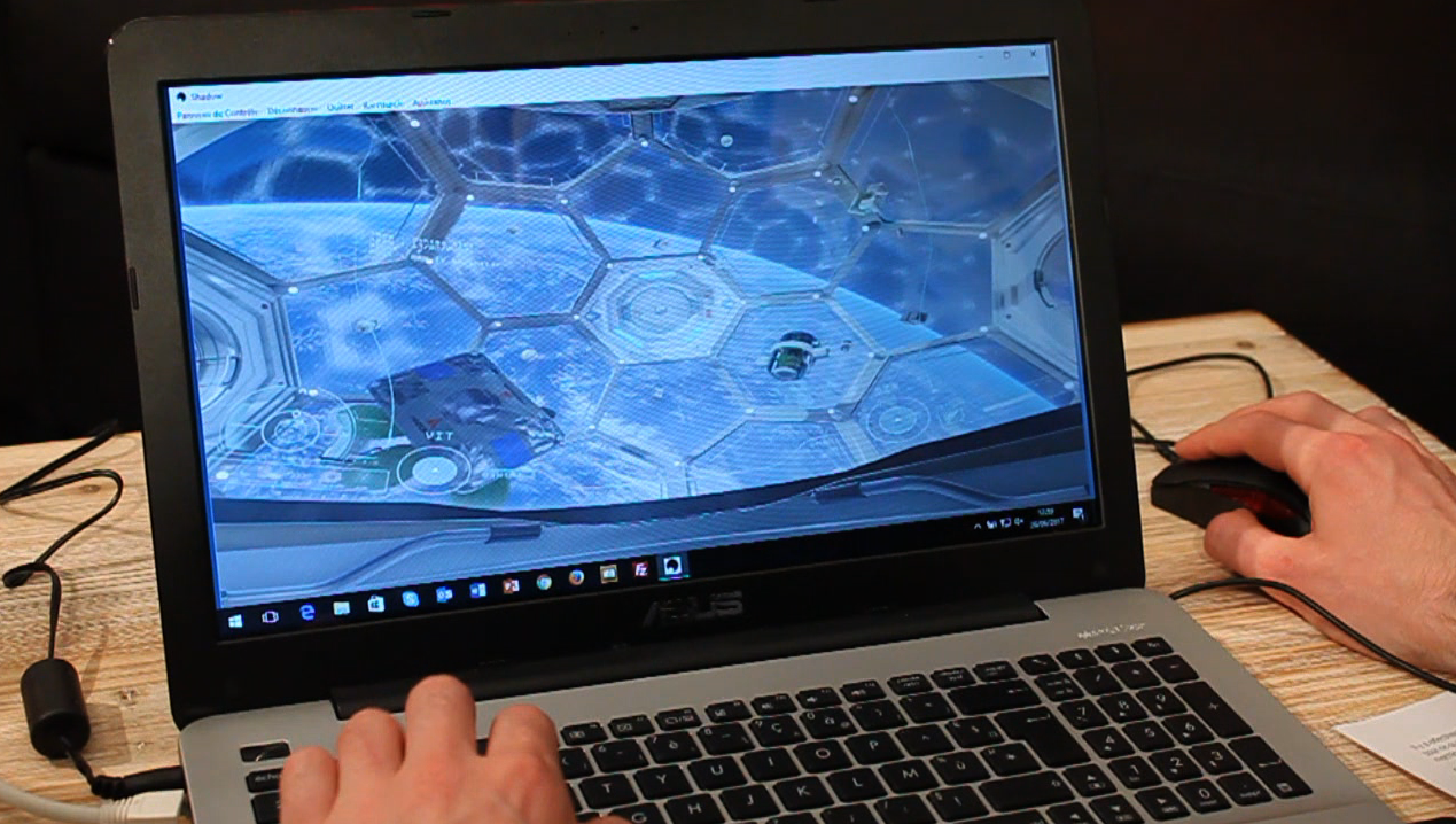 Blade Shadow Computer TEST de Shadow Blade : Le PC du futur est-il vraiment déjà là ? Notre ...