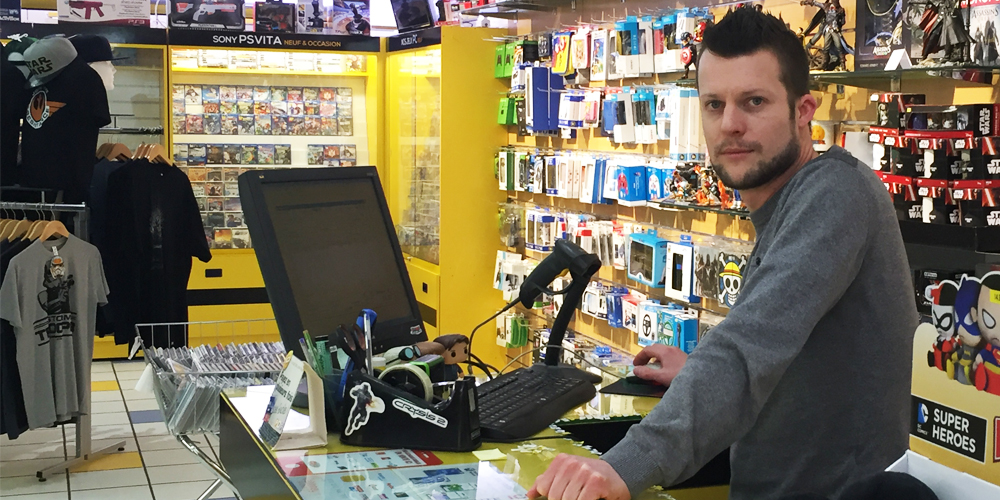 Les boutiques de jeu vidéo en crise : "Nous passons pour des cons et des voleurs"