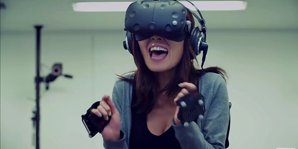 INSIDE JAPAN : La Réalité Virtuelle, du core gaming à la J-pop