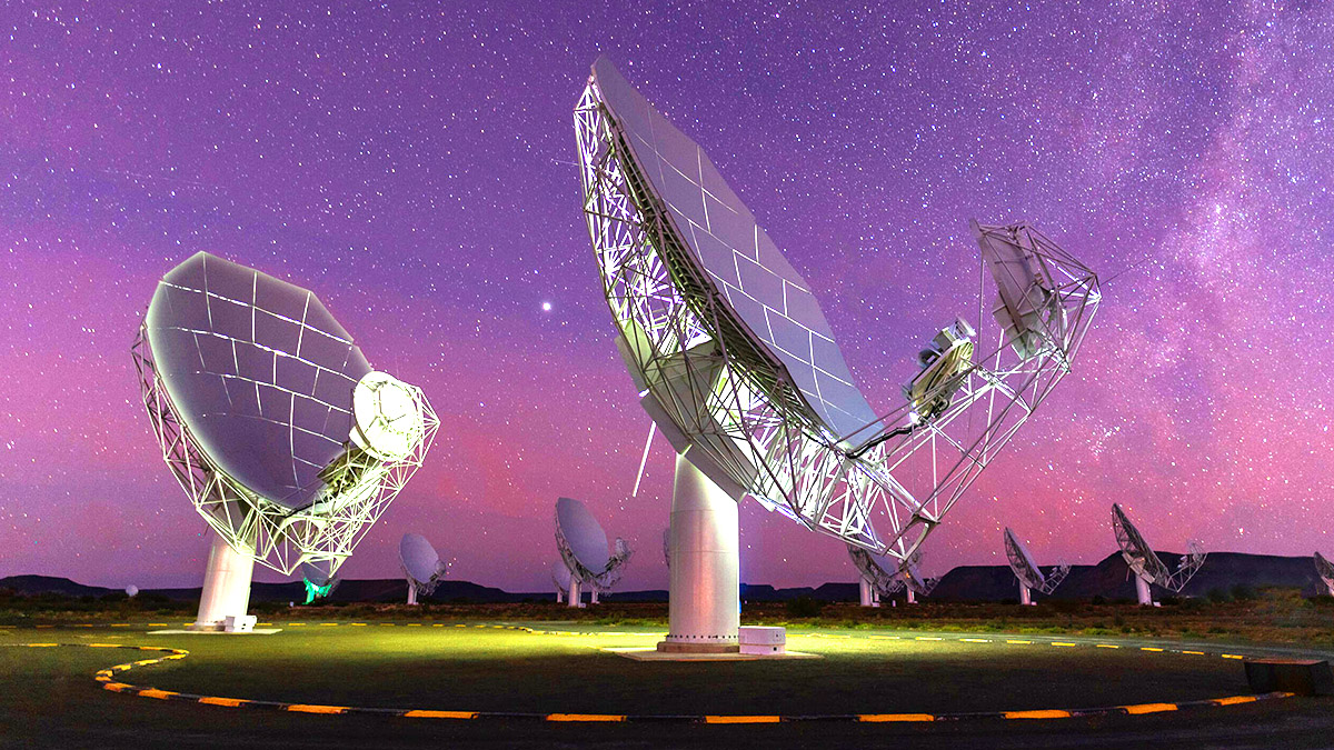 Des astronomes découvrent un signal « méga-laser » surpuissant provenant de 8 milliards d'années-lumière et il est persistant