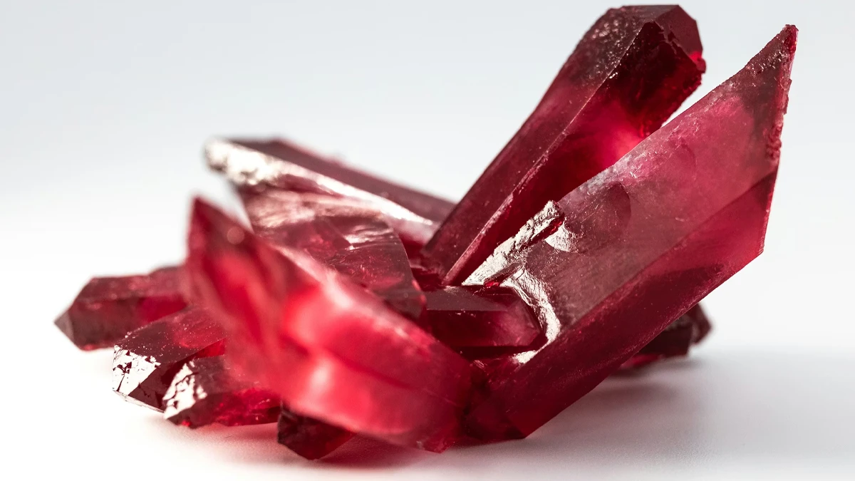 « Exceptionnellement rare » Un nouveau trésor de plusieurs millions de dollars découvert en Birmanie, ce rubis est estimé à 11.000 carats