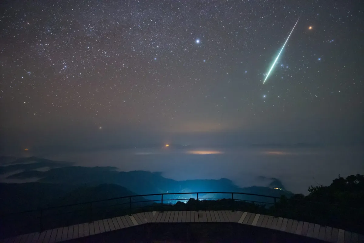 La Nuit des Étoiles 2026 s'annonce comme la plus spectaculaire depuis 10 ans : les astronomes expliquent pourquoi il ne faut surtout pas rester chez soi