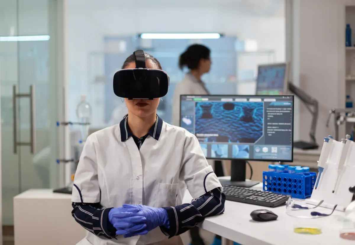En Chine, un implant cérébral permet à un patient de contrôler une main robotisée rien qu'avec la pensée