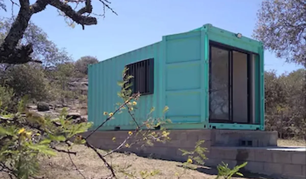 Une retraitée argentine construit sa maison dans un conteneur maritime en 90 jours