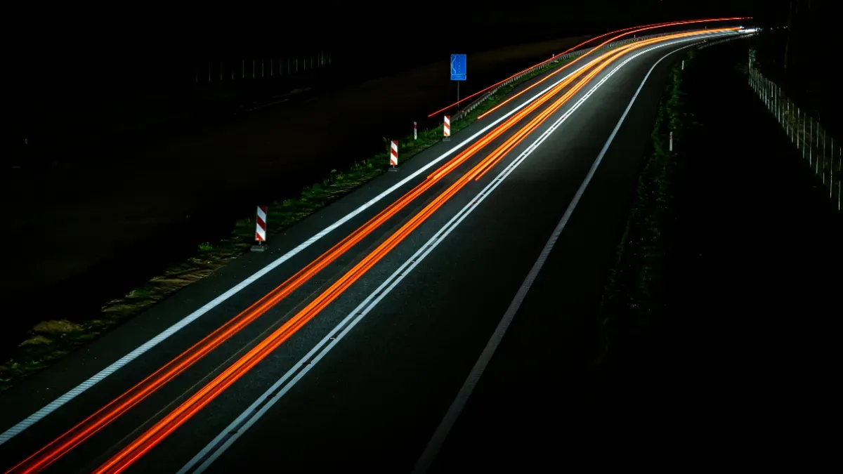 Ce site gratuit transforme Google Maps en Need for Speed : vous choisissez n'importe quelle route du monde et vous foncez, les gamers n'en reviennent pas