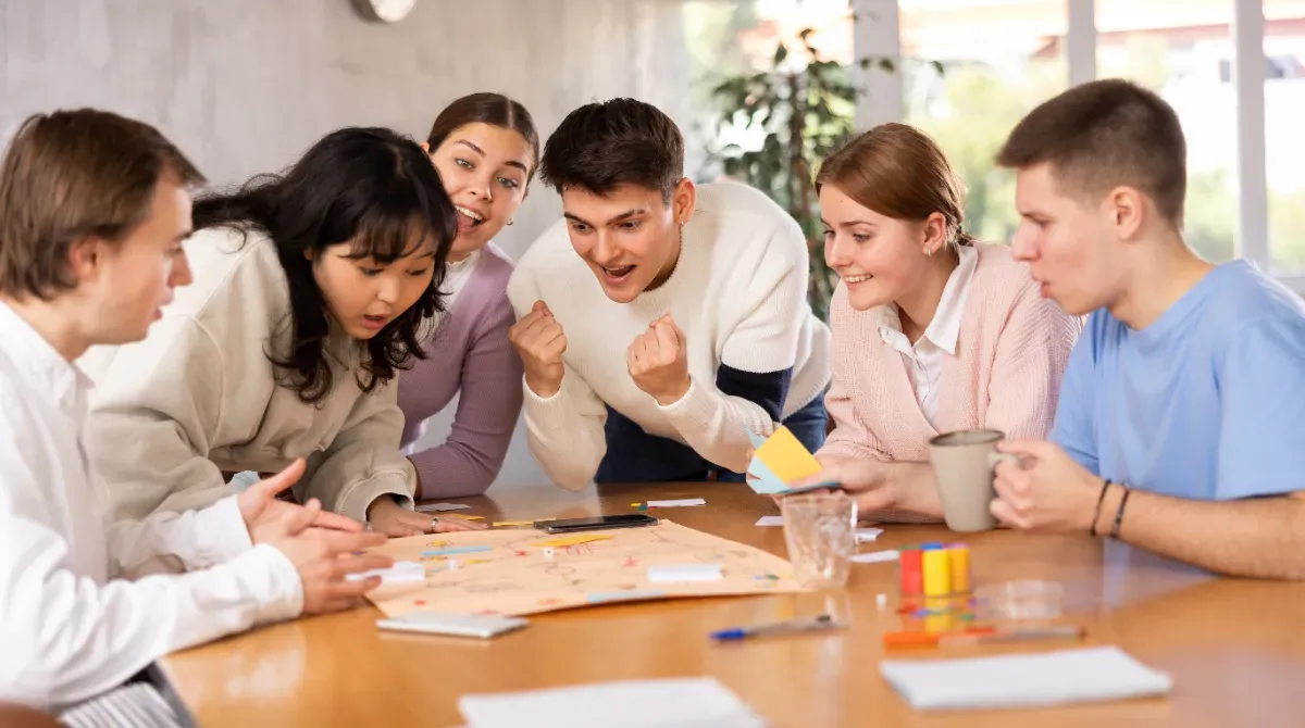 Oubliez le Scrabble et le Uno : le jeu que toutes les familles s'arrachent cet été coûte moins de 15¬