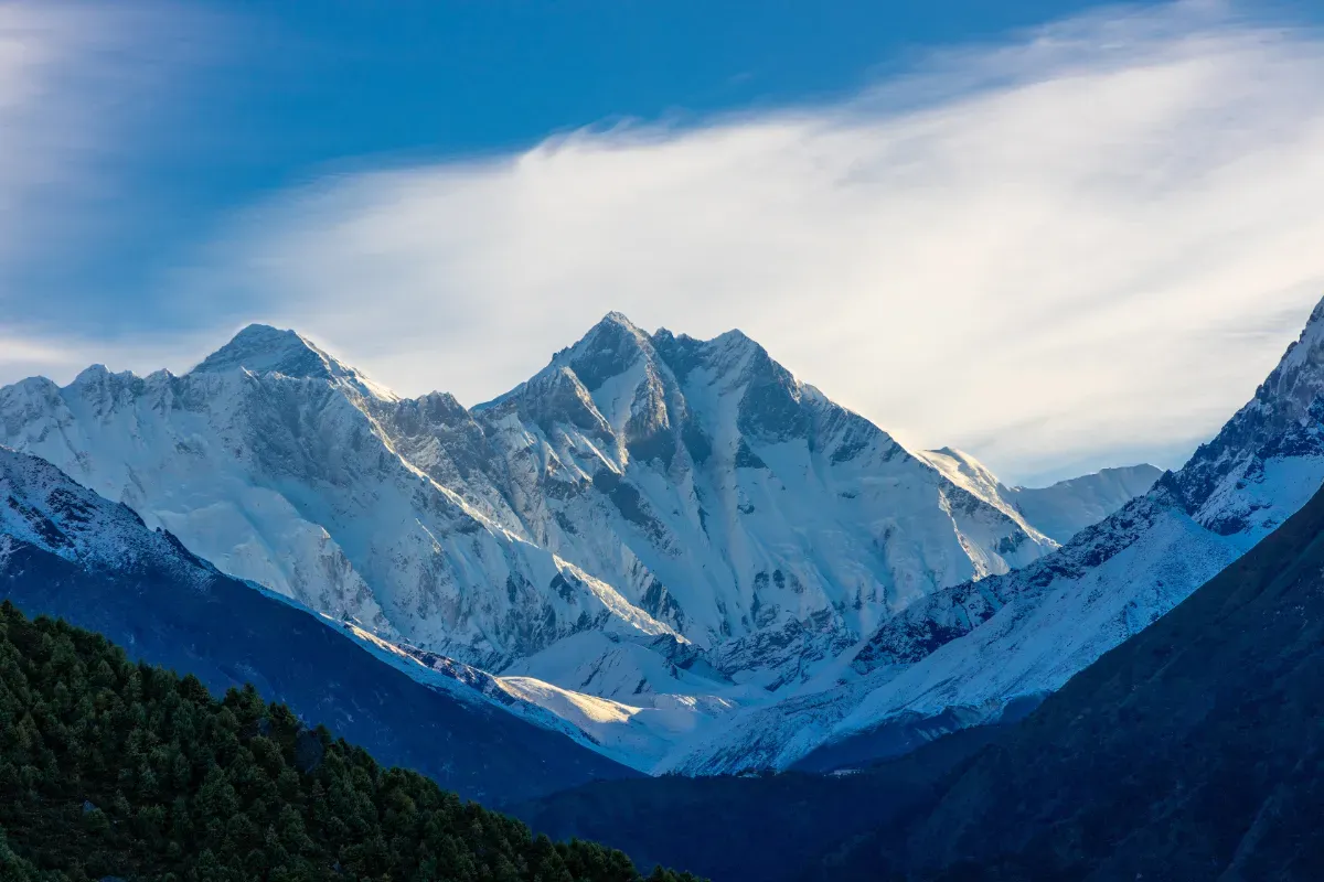 Après 30 ans figé à 8 500 mètres sur l'Everest, le corps de "Botas Verdes" va être récupéré