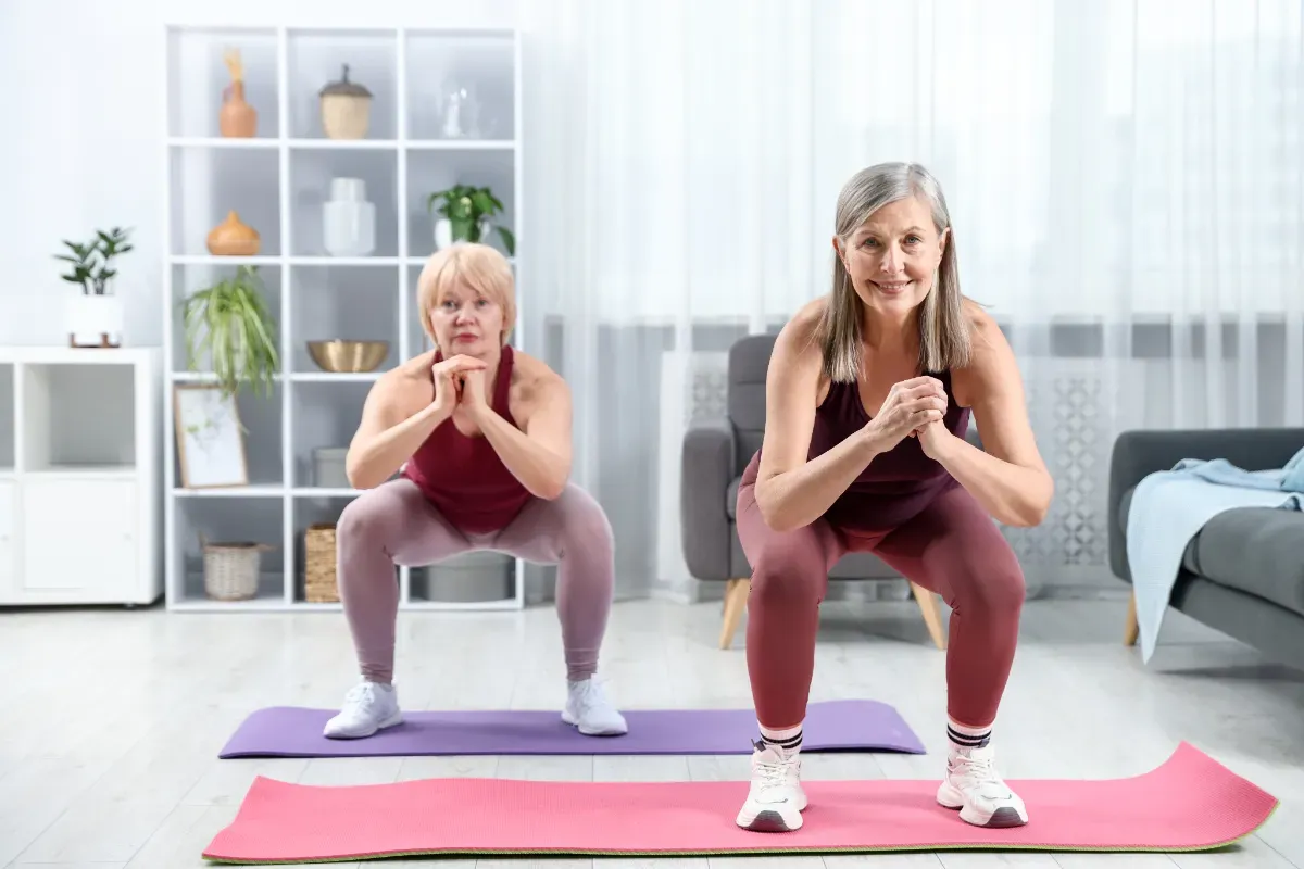 Ni la marche, ni le vélo, ni la salle de sport : un cardiologue révèle l'exercice qu'il prescrit à tous ses patients après 50 ans