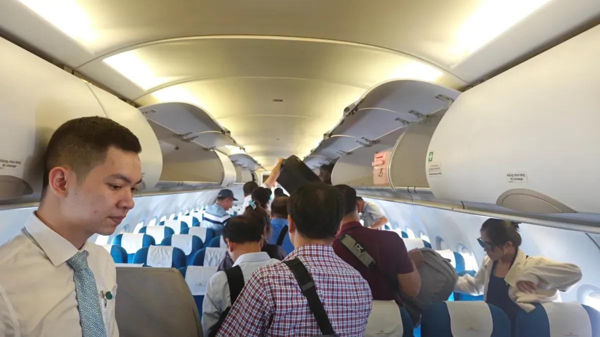 Ce réflexe que 80% des passagers ont à l'atterrissage peut coûter une amende dans ce pays