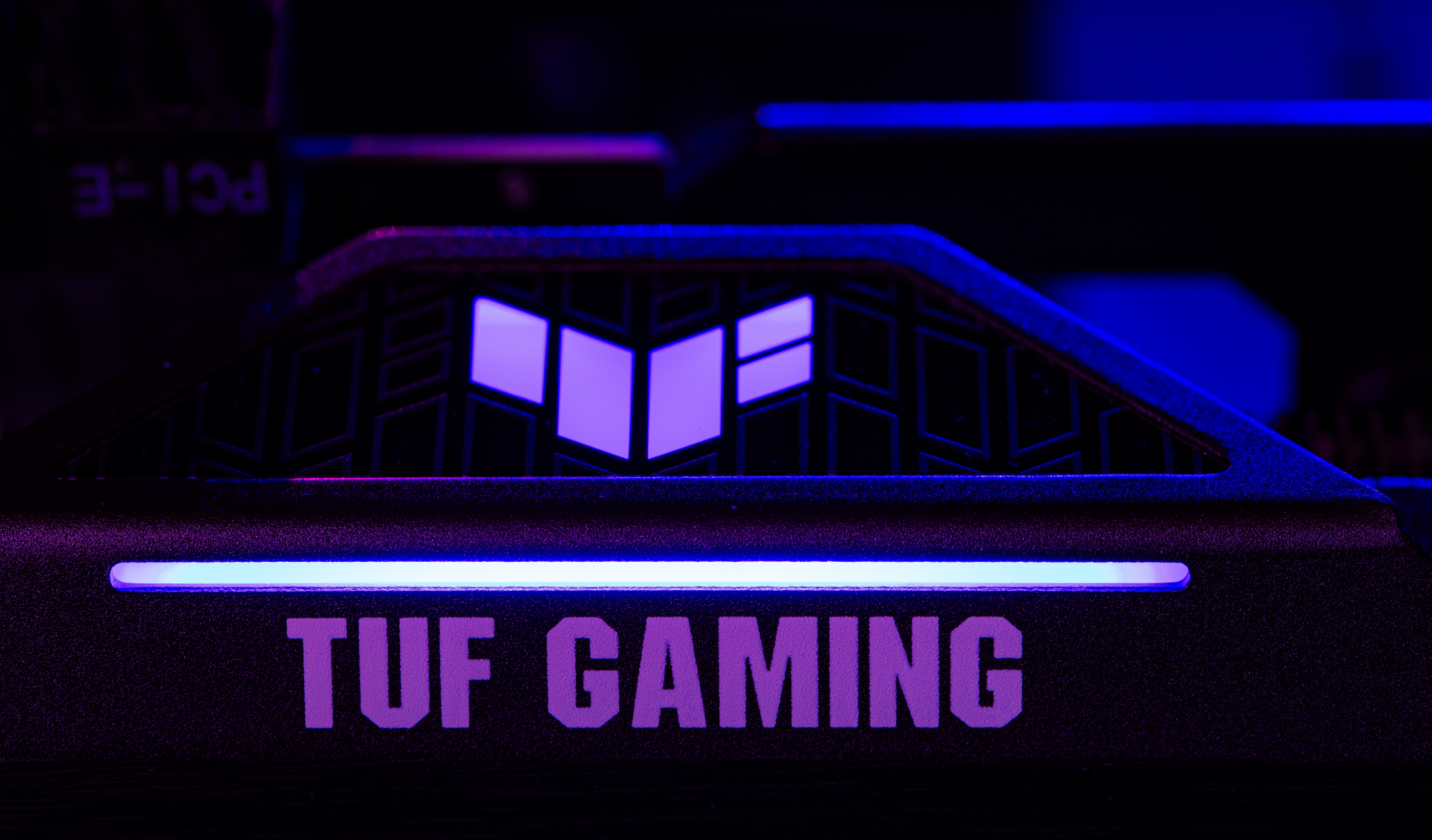 L'ASUS TUF Gaming A16 à 576 € de moins, un prix jamais vu !