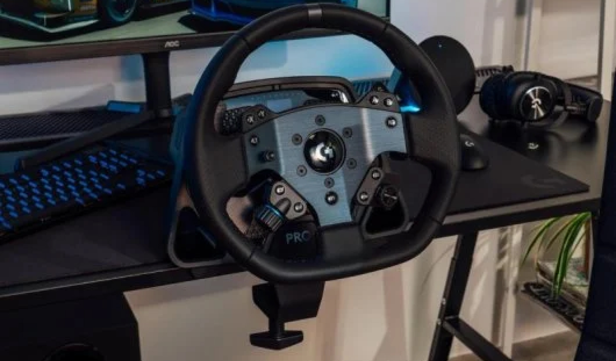 Volant Logitech PRO Racing Wheel : le monstre de la simulation racing à prix choc
