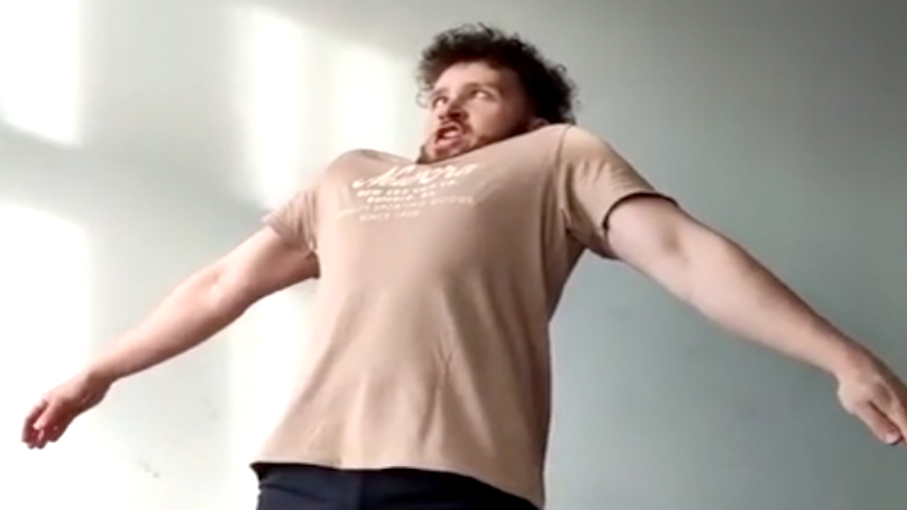 L'image du jour :  Les mouvements/bugs/danses des persos de jeux vidéo en vrai