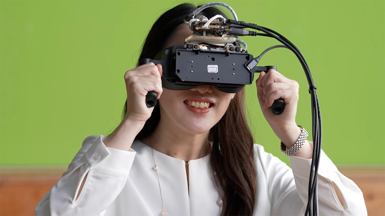 Sony dévoile un prototype de casque de réalité virtuelle 8K de taille réduite