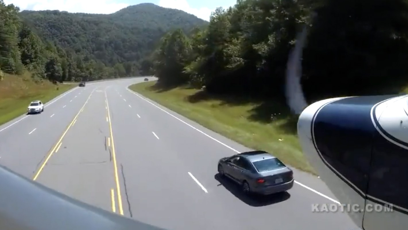 Le tweet du jour : un atterrissage en urgence digne de GTA