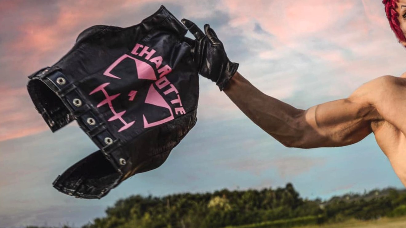 L'image du jour : un joli cosplay One Piece qui fait tomber le haut