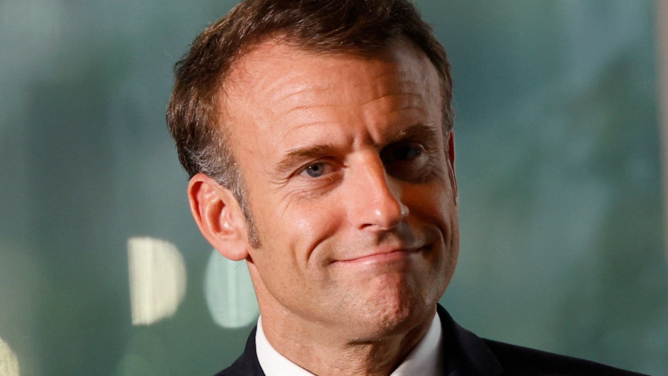 L'image du jour : c'est fait, Emmanuel Macron réforme le gouvernement