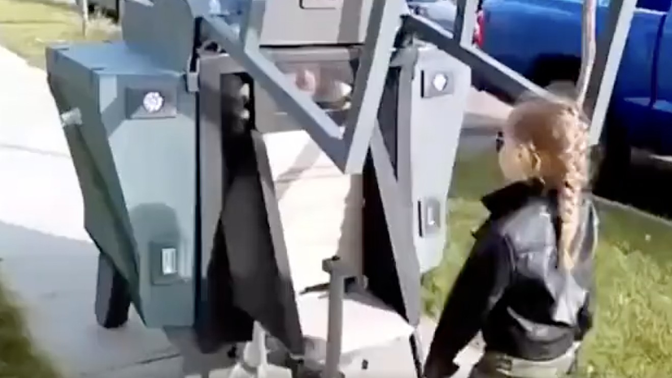 Le cosplay insolite du jour : le meilleur papa cosplay du monde !