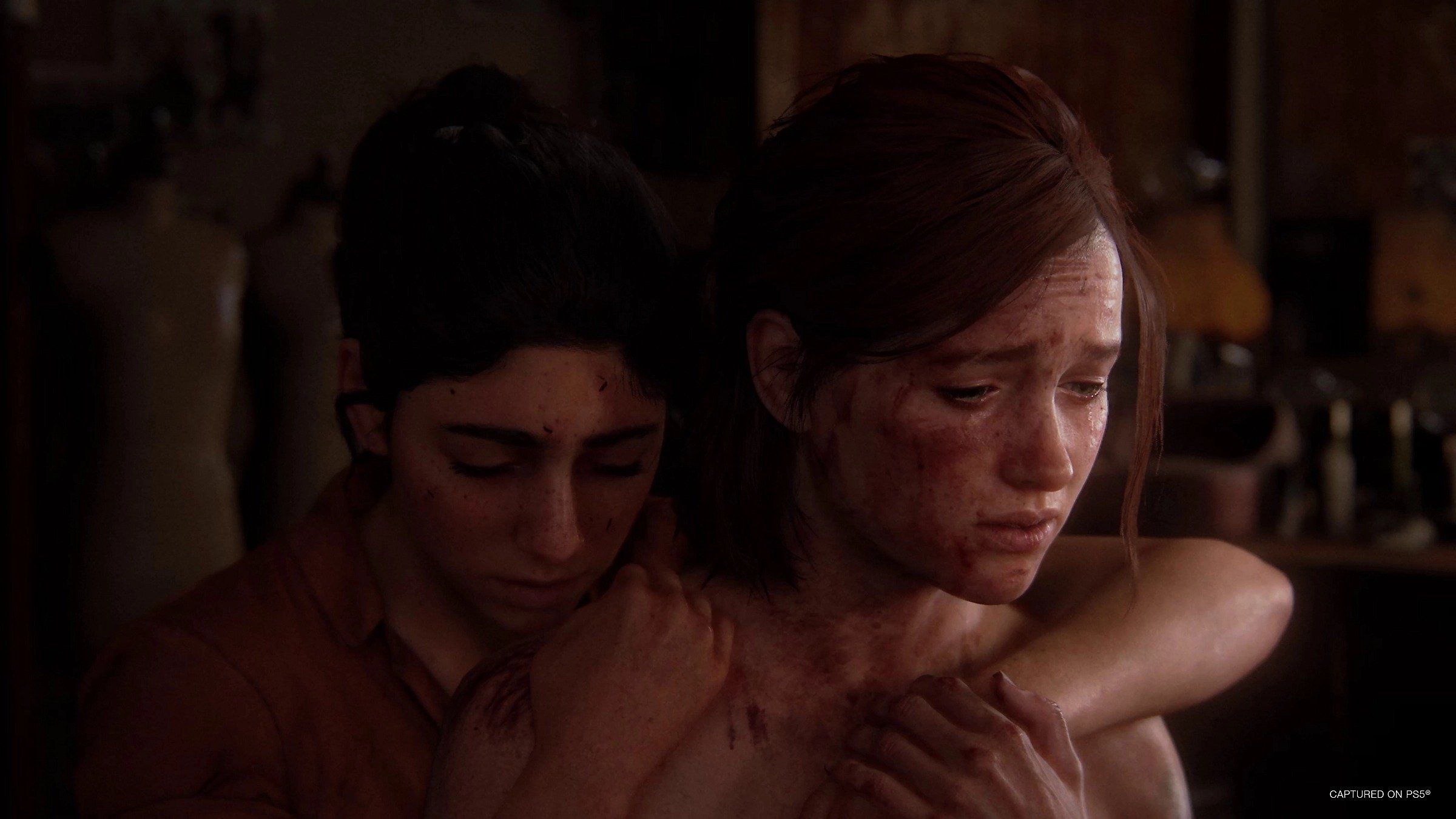 Capture PS5 d'Ellie et Dina dans The Last of Us 2 Remastered. 