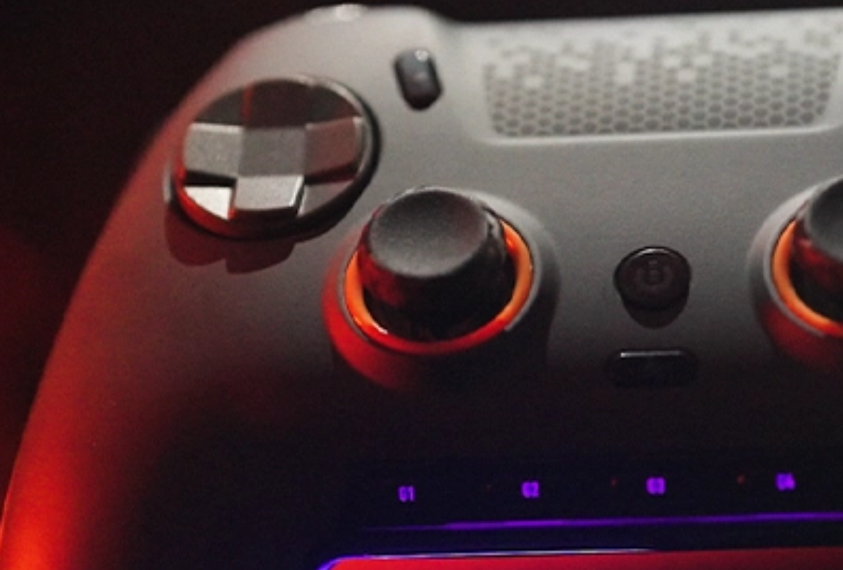 SCUF Envision : une manette PC monstrueuse et incontournable, notre test !