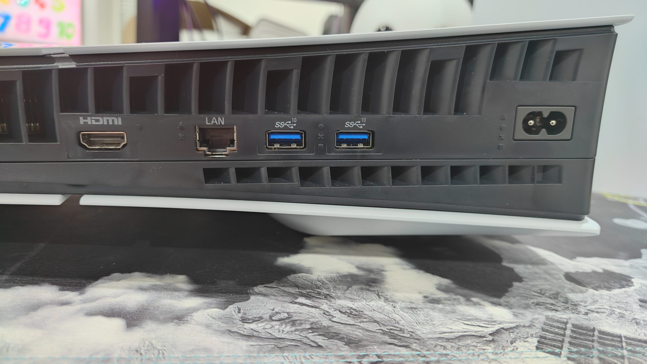 PS5 Slim : le lecteur amovible nécessite une connexion internet