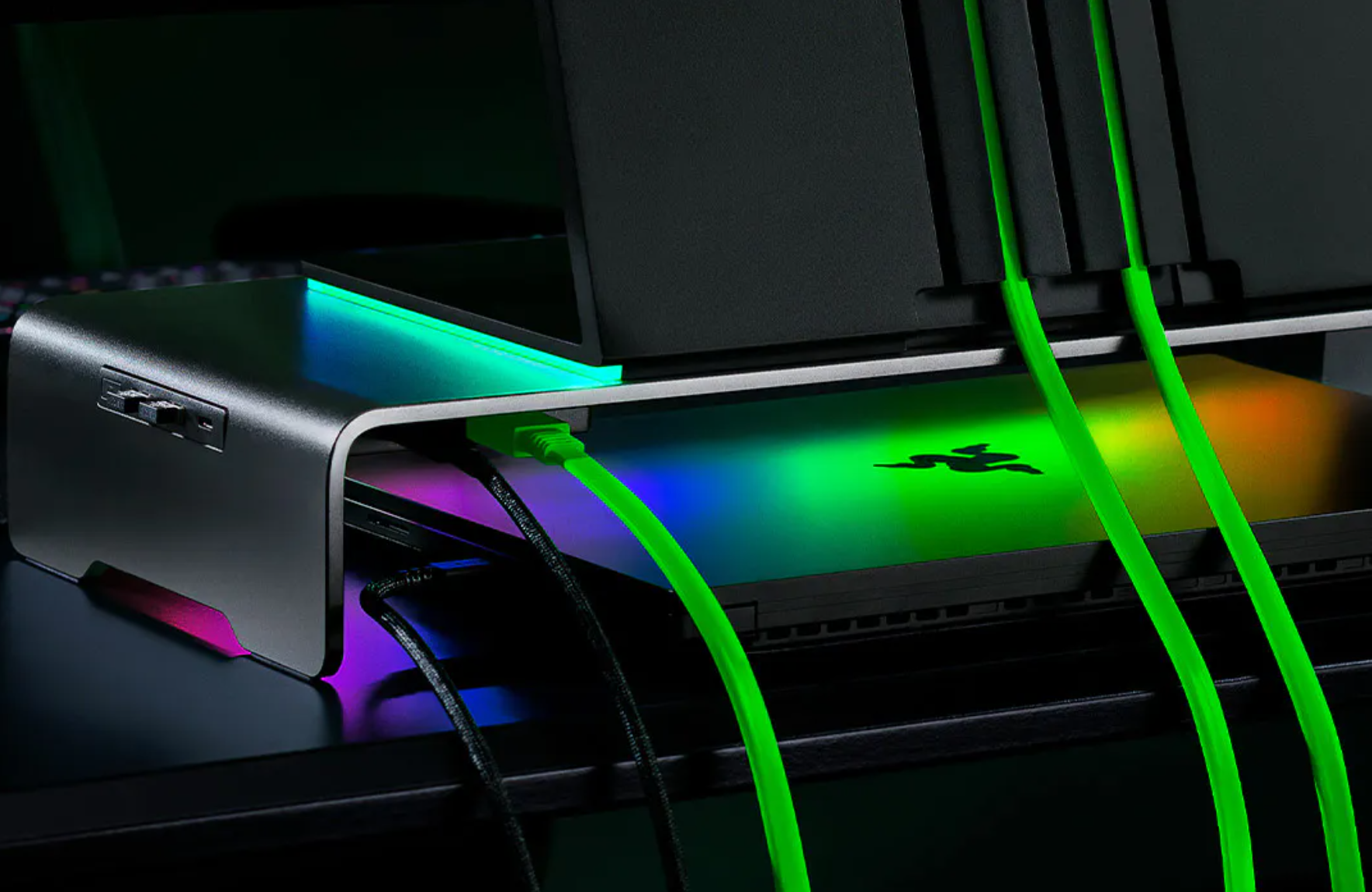 Razer Monitor Stand Chroma：優化遊戲台的基本屏幕支持？